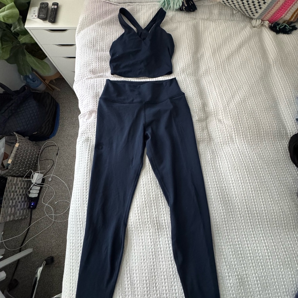 ALO Yoga Navy Blue Set